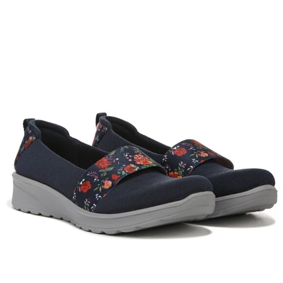 Bzees Gracie Women's Washable Slip-ons - Picture 1 of 8